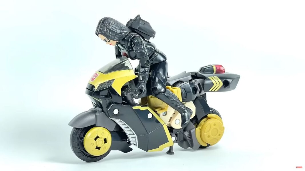 Image Of The Legacy Evolution Animated Prowl Figure  (15 of 25)
